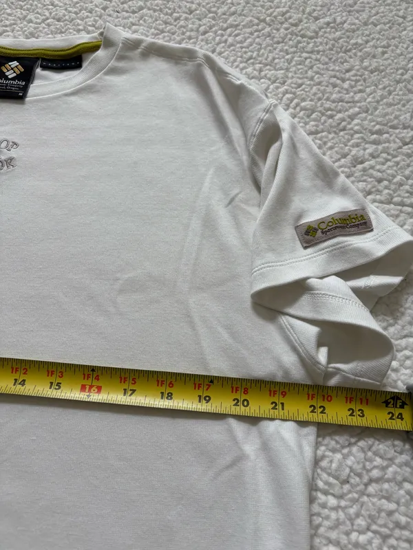 Columbia Sportswear White "Stop & Look" Embroidered Cropped Boxy T-Shirt M - Image 4