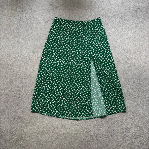 SHEIN Green Ditsy Floral Midi Skirt with Front Slit - Image 2