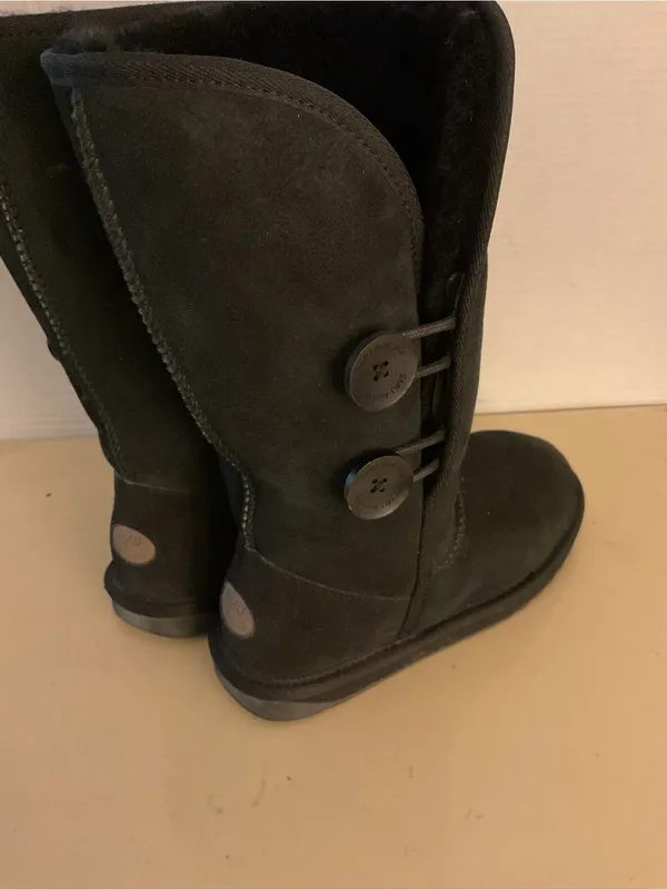 ENU Australia women black suede sheepskin tall classic boots US 7 - Image 3