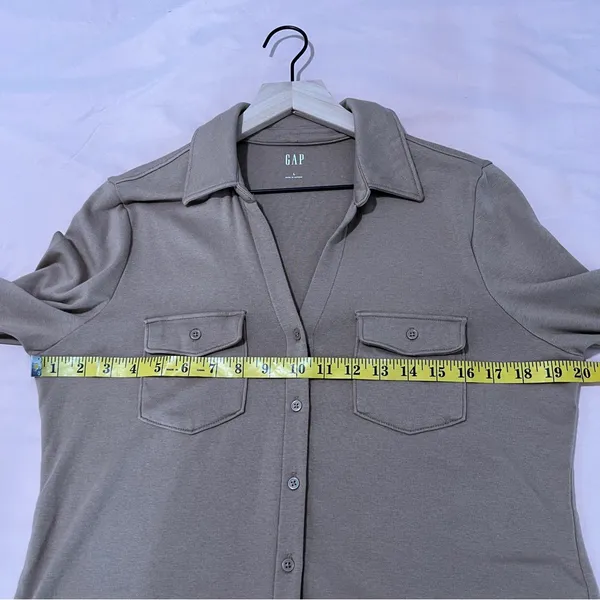 Gap Super Soft Modal Blend Modern Button Front Utility‎ Shirt Long Sleeve Tan - Image 13
