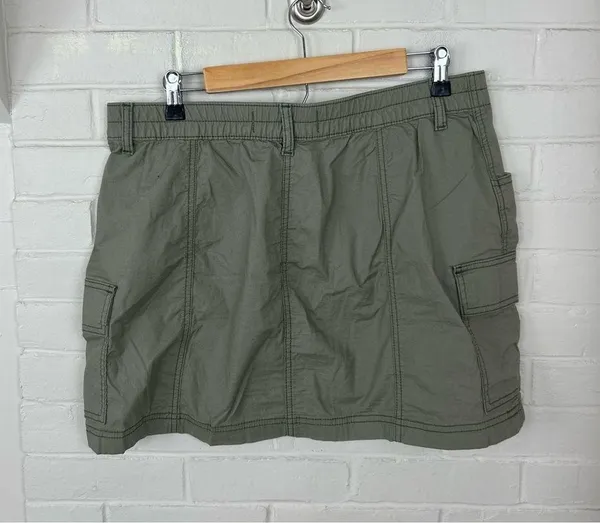 NWT Hollister Green Cargo Utility High Rise Mini Skirt Size L - Image 7