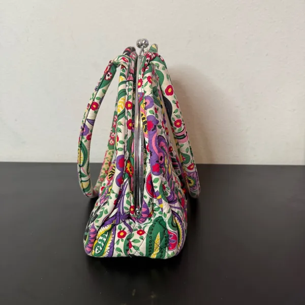Vera Bradley Viva La Vera Print Bag Eloise Kiss Clasp Metal Closure Quilted - Image 6