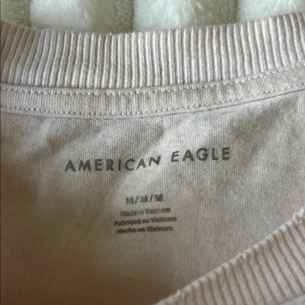 American Eagle Embroidered Flowers Tee Shirt - Image 4