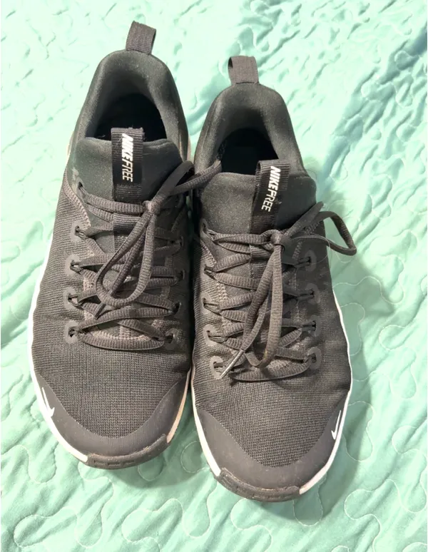 Nike Metcon 6 Training Shoes size 7.5 - Image 4