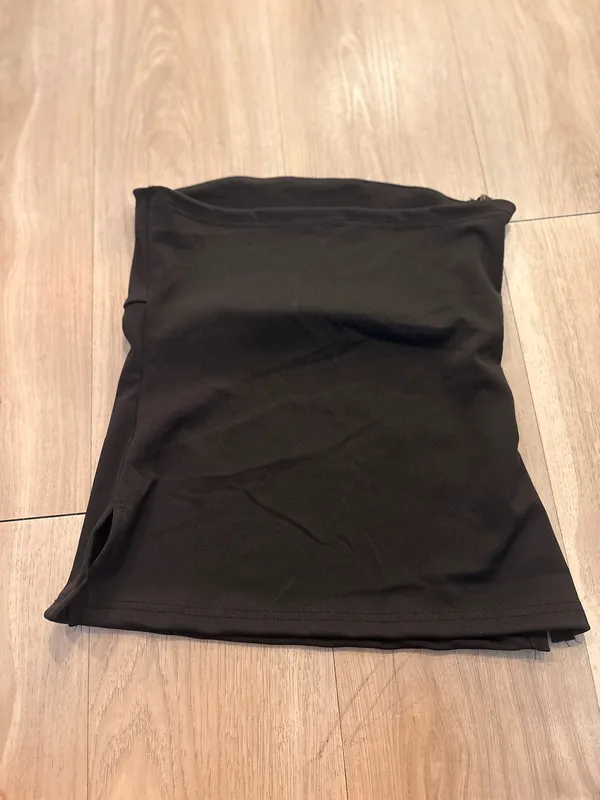 Black going out top - Image 2