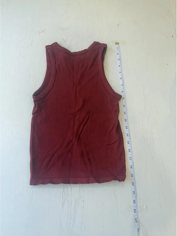 No Boundaries Burgundy Ribbed Tank Top Size Medium - Image 5