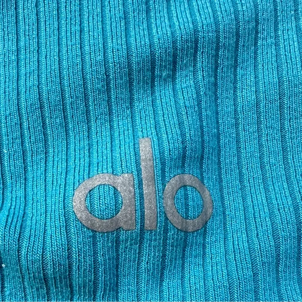 ALO Yoga Wellness Bra in Blue Splash Size Small Ribbed - Image 7