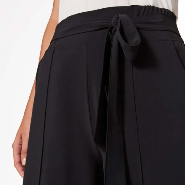 Lululemon Noir Pant - Image 4