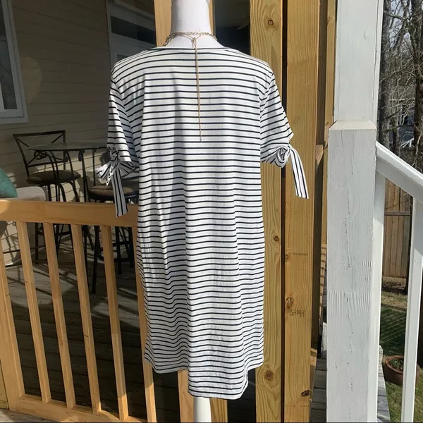 She + Sky Cream Black Stretch Striped T-shirt Dress Large L - Image 5