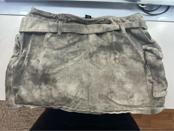 Pretty Little Thing Cargo Skirt - Image 4