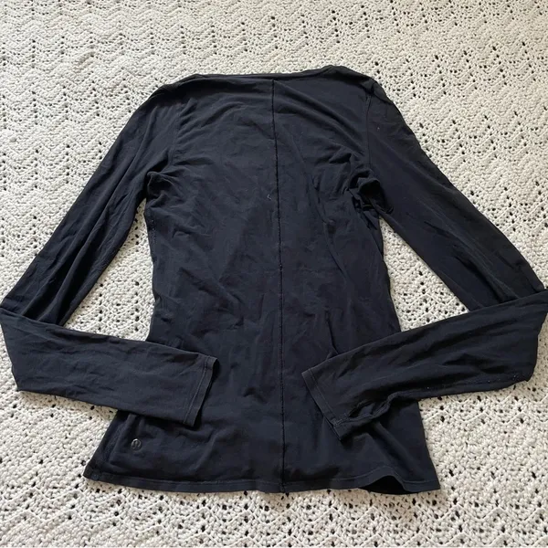 Lululemon Scoop Neck Long Sleeve TShirt Black (XSmall) - Image 4
