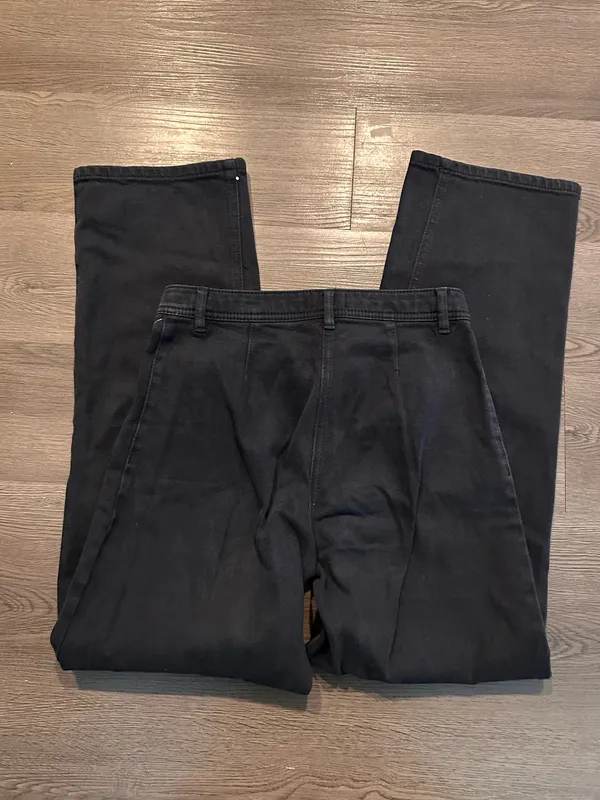 Aritzia Wilfred Free black pants - Image 4