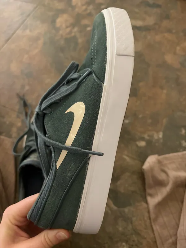 Nike Shoes - Image 3