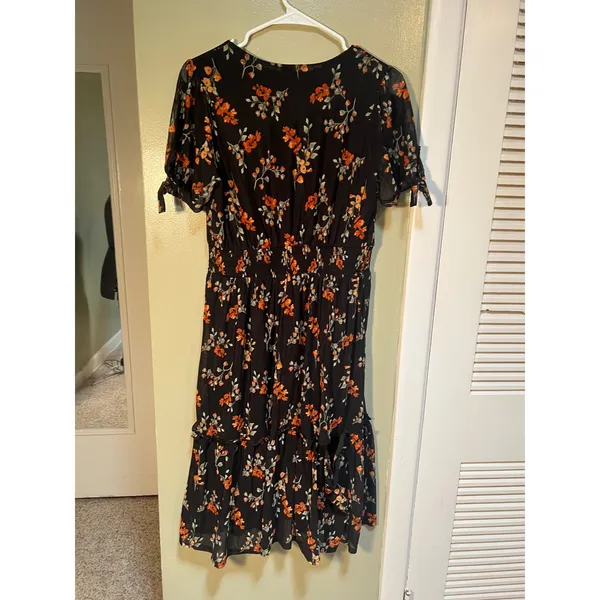 Ember Women's Size Medium Midi Dress Black Orange Floral V-Neck Short Sleeve - Image 12