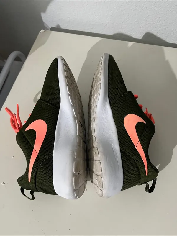 Nike Women’s Roshe Running Shoes Sneakers 6.5 Legion Green Lava Glow - Image 6