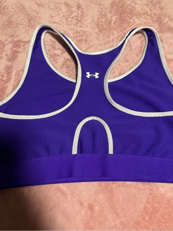Under armour sports bra - Image 4