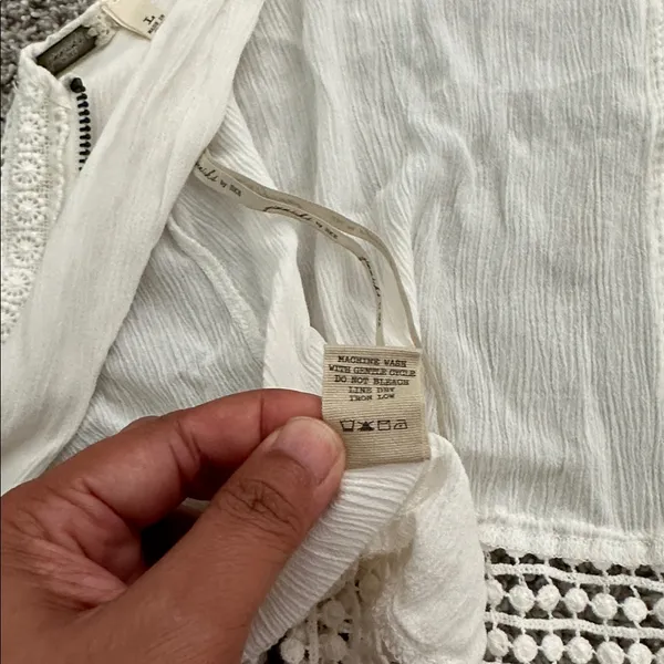 Gimmicks by BKE Off White Lace-Trim Cami Tank Top - Image 10
