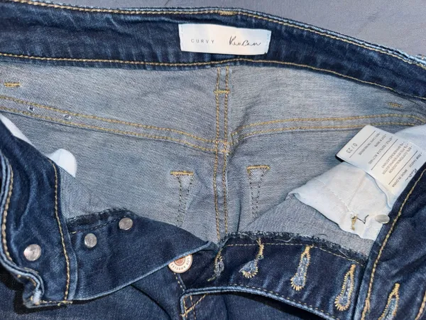 KanCan Distressed Skinny Jeans - Image 2