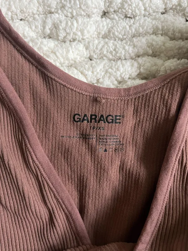 Garage Top - Image 3