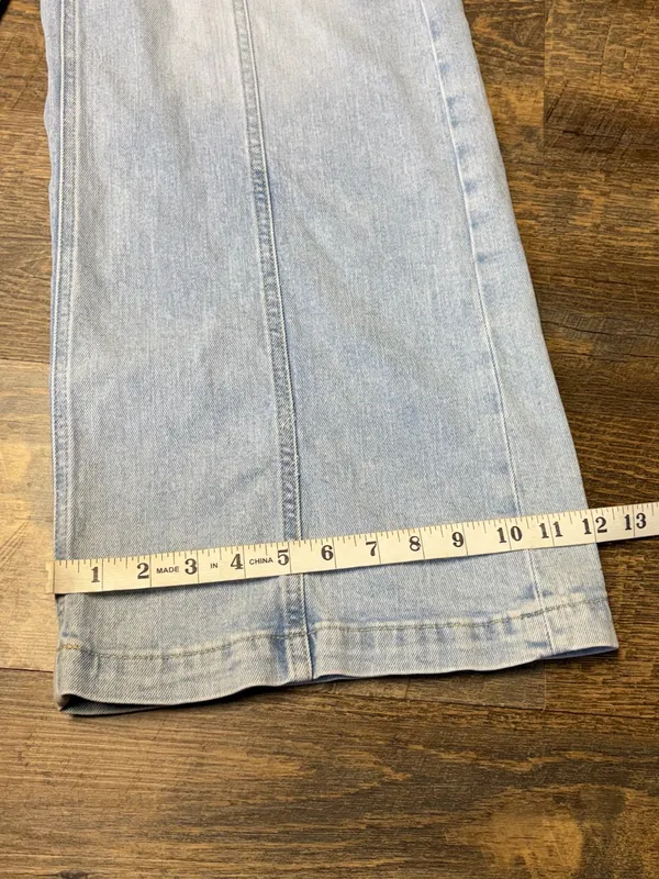 Gap Stride High Rise Wide Leg Jeans Women's 29/8 Light Indigo - Image 2