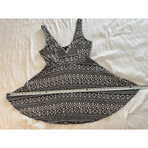 Express Black White Skater Dress Shorts Skort Aztec Geometric Boho Festival Y2K - Image 9