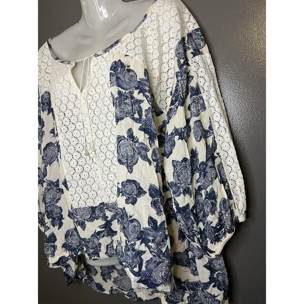 Free People Blouse Womens M White Scoop Neck 3/4 Balloon Sleeve Floral Tunic - Image 4