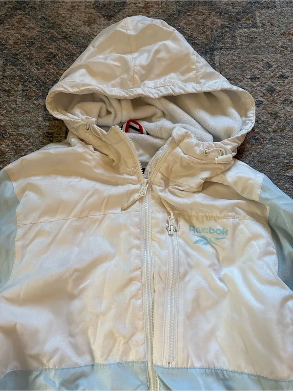 Reebok Light Blue & White Hooded Puffer Jacket - Image 9