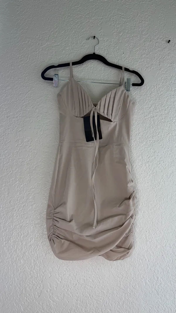 NWT PrettyLittleThing Stone Stretch Woven Pleated Tie Bust Bodycon Dress - Size US 2 - Image 6