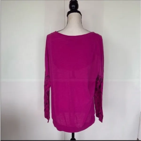 Victoria's secret PINK magenta tribal print long sleeve top tee shirt size large - Image 5