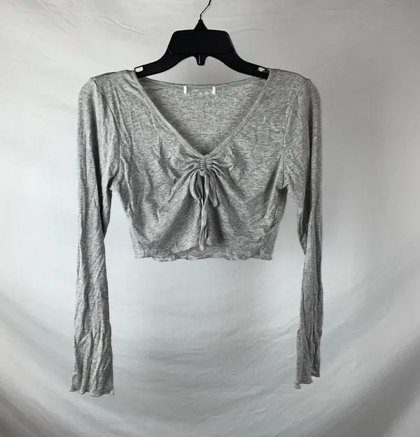 NEW Top Gray Size M - Image 6