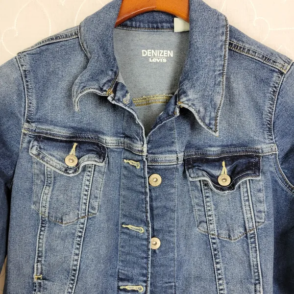 Levi's Denizen Womens Jacket Medium Blue Denim Buttoned Chest Pocket Collared‎ - Image 2