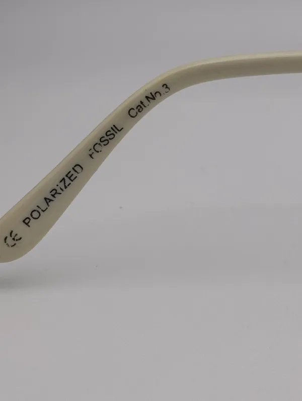 Fossil Kellan Aviator White & Silver Frame Polarized Sunglasses - Image 15