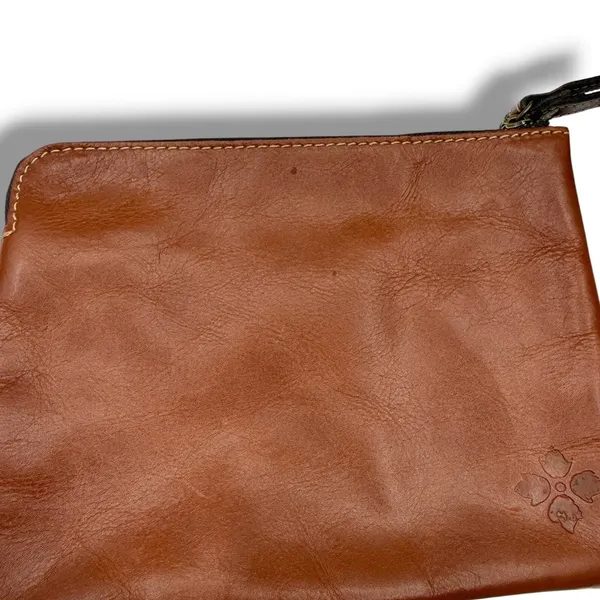 Patricia Nash Wristlet Women Cognac Brown Leather Zip Clutch Pouch Embossed Logo - Image 12
