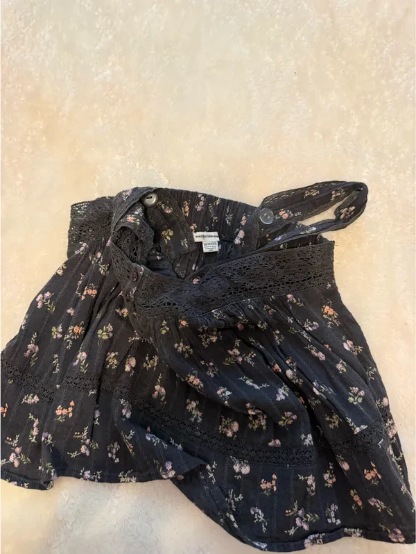 American Eagle TOP, XS Black and Floral Tank Top Top - Image 3
