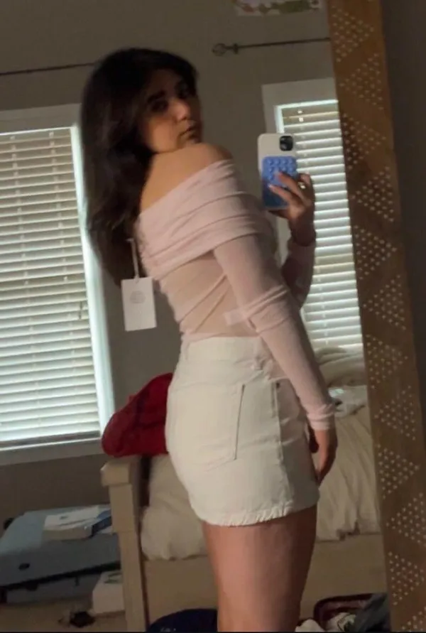 Revolve Pink off the shoulder top - Image 3