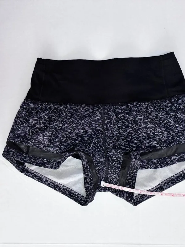 Lululemon Speckled Athletic Shorts - Size 4 - Black/White - Image 5