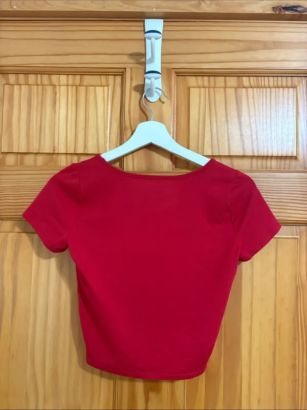 Hollister Size Small Red T-Shirt Blouse - Image 3