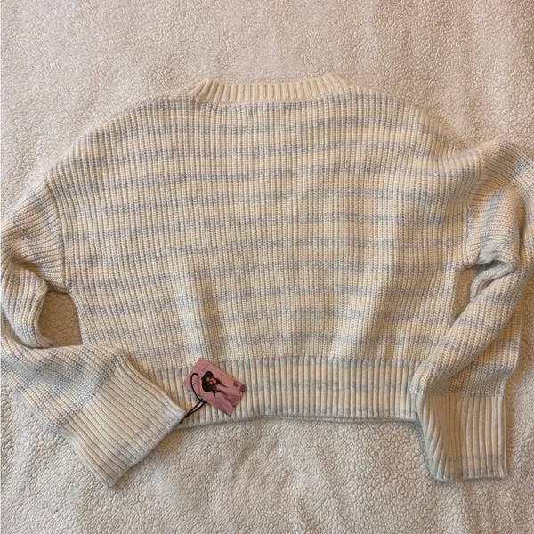 🤍 Sincerely Jules Cropped Knit‎ Sweater – NWT Blue - Image 3