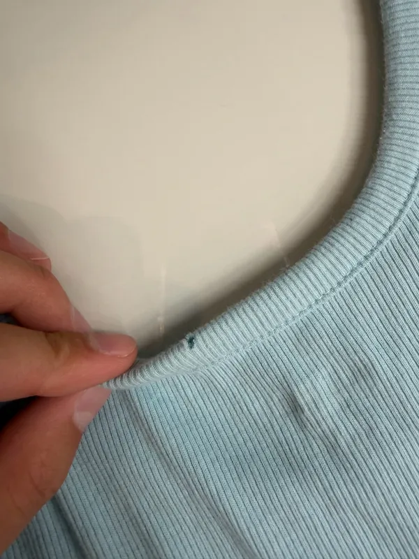 Blue old navy tank top - Image 5