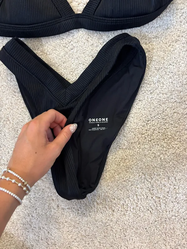 ONE ONE SWIMSUIT - Image 2