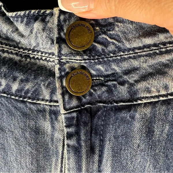 Blank NYC The Balloon Bo Legged‎ High Rise Pleated Flowy Trouser Denim Jeans - Image 6