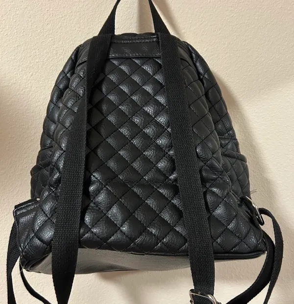 Claire’s Quilted Faux Leather Bag pack Chic and Trendy - Image 5
