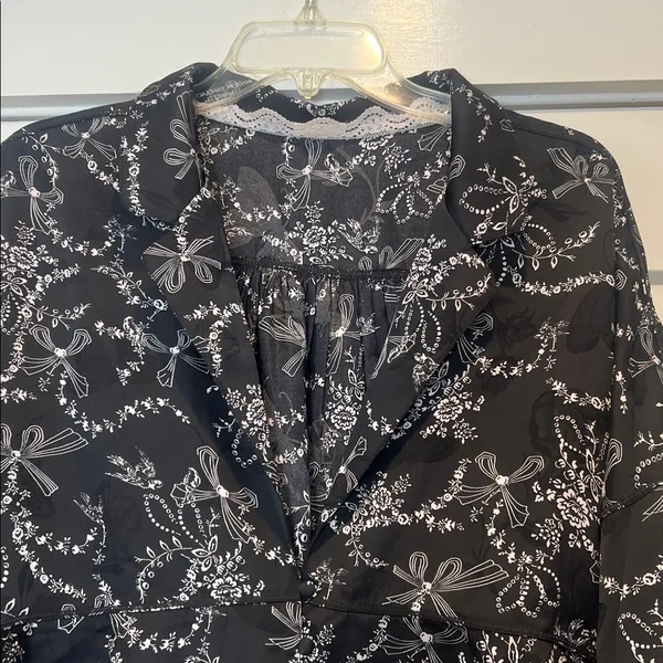Free People intimately Black Floral Button-Down sleep Blouse size XL. - Image 5
