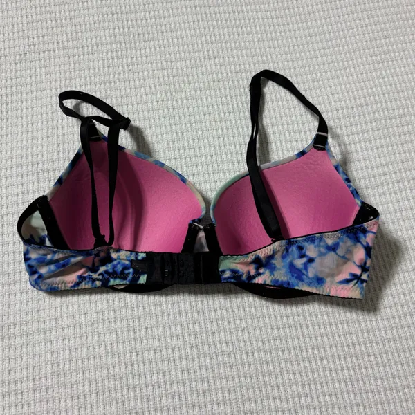 Victoria's Secret Bra - Image 2