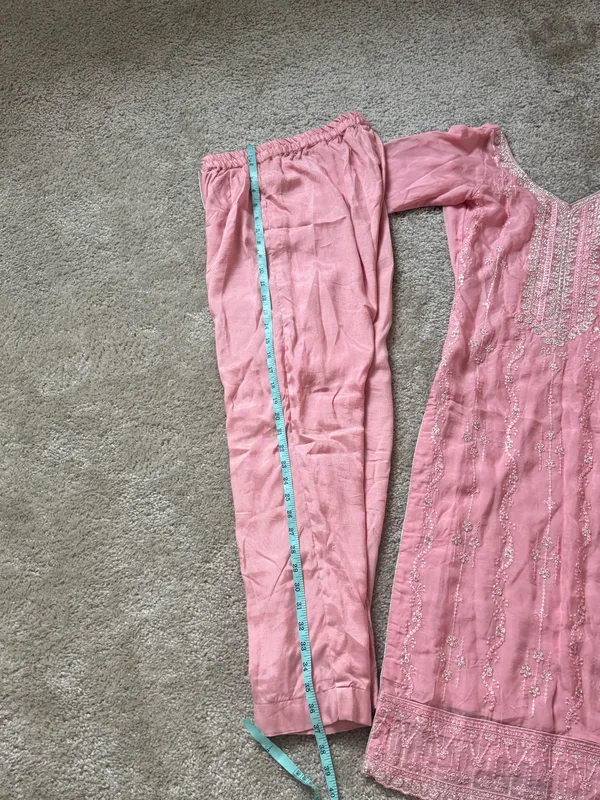 Light pink Indian/Pakistani Dress (suit) - Image 2
