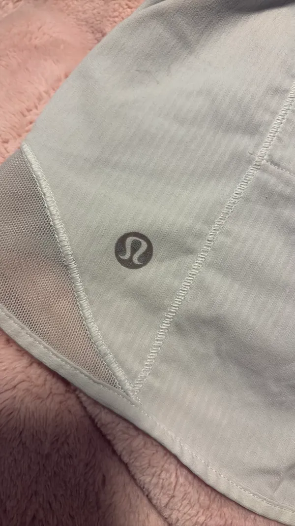 Lululemon Hotty Hot White Shorts - Image 5