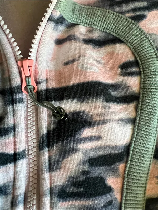 lululemon athletica Pink Camo Scuba hoodie sz6 - Image 3