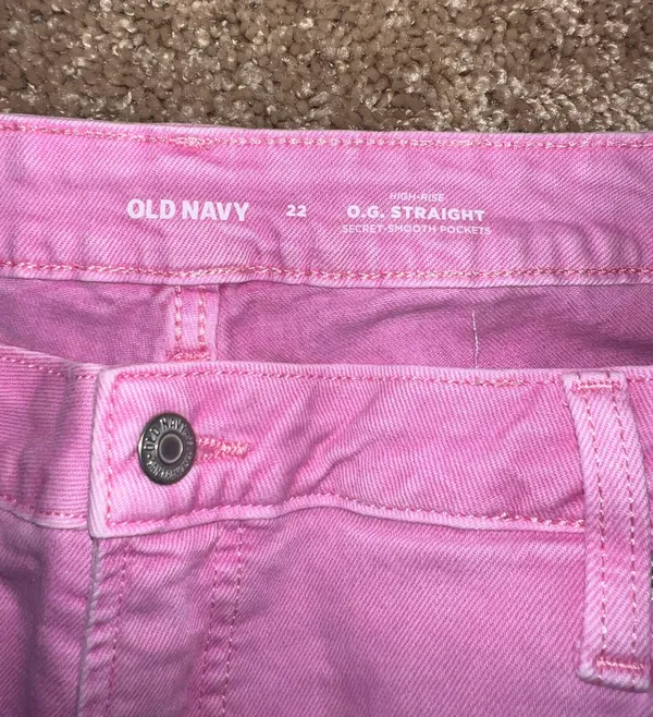 Old Navy Shorts - Image 3