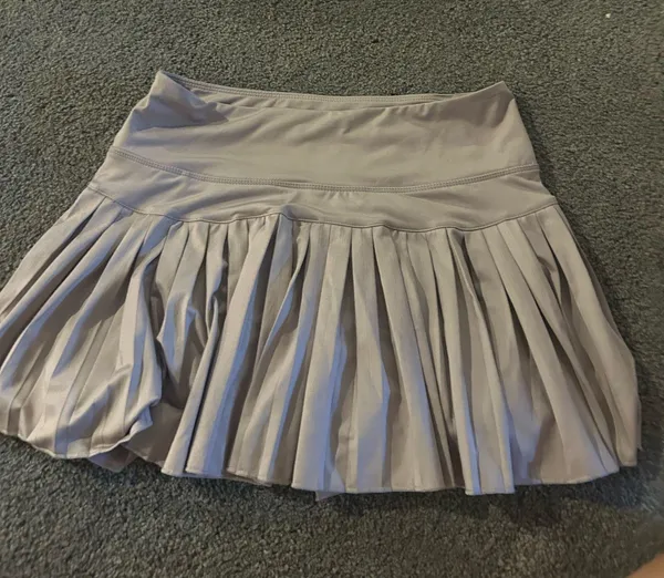 Gold Hinge Skirt Grey Pleated Steel Skort Tennis Built-In Shorts Small - Image 3
