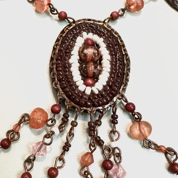 Unique Bronze and Pink Beaded Pendant Necklace - Image 4